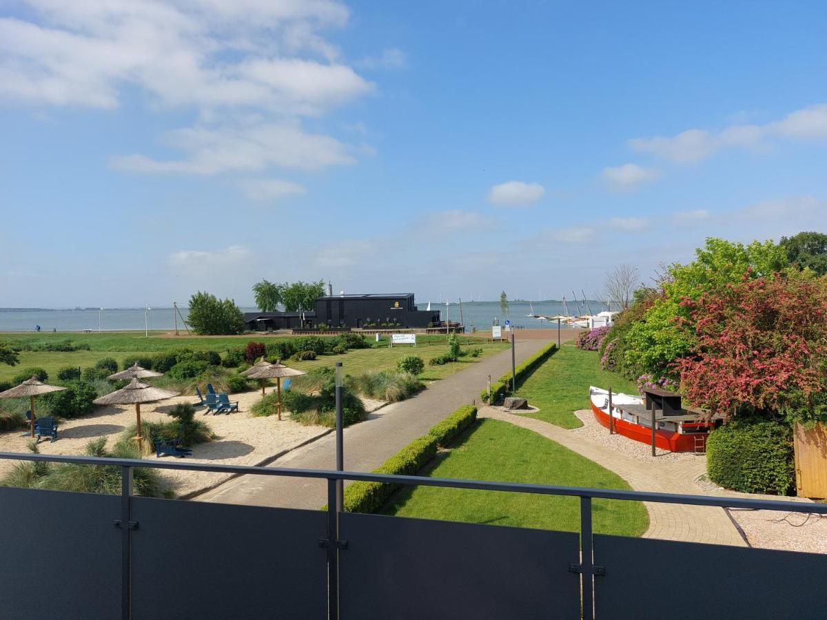 Haus Strandglueck - Urlaub Mit Blick Auf Den Duemmer See Lägenhet Lembruch Exteriör bild
